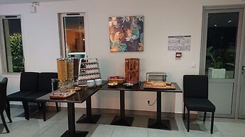 Kyriad Direct Lyon - Bron Eurexpo