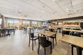 Comfort Hotel Orleans Saran
