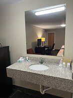 Westbridge Inn & Suites