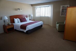 Findlay Inn and Conference Center