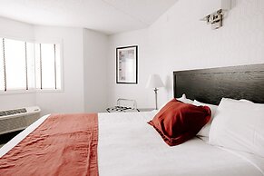 Findlay Inn and Conference Center