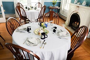 Rosemont Inn Bed & Breakfast