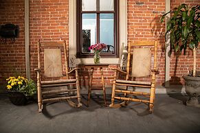 Rosemont Inn Bed & Breakfast
