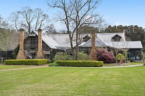 The Convent Hunter Valley Hotel