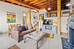 Evergreen Condominiums by Vail Resorts