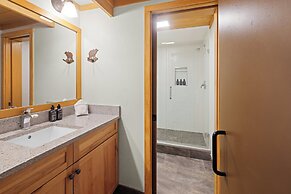 Evergreen Condominiums by Vail Resorts