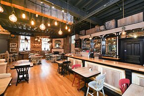 Blarney Woollen Mills Hotel, BW Signature Collection