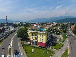 Regal Hotel