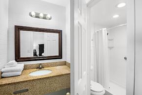 Coconut Cay Resort & Marina