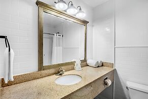 Coconut Cay Resort & Marina