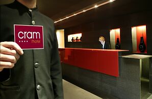 Cram Hotel