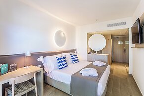 FERGUS Style Tobago - Adults Only