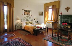 Villa Sant'Uberto Country Inn