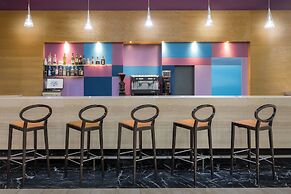 Elba Almería Business & Convention Hotel