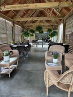 Veranda Cape Cod Family Resort