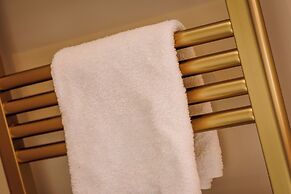 The Club House Hotel