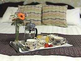 The Club House Hotel