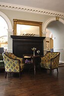 The Club House Hotel