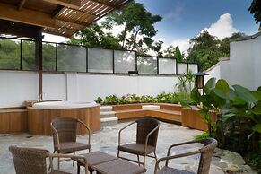 Novus Giri Resort & Spa