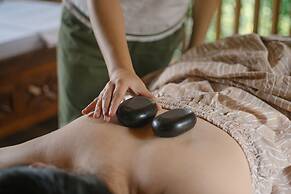 Novus Giri Resort & Spa