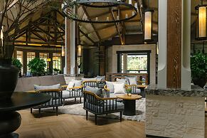 Novus Giri Resort & Spa