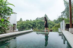 Novus Giri Resort & Spa