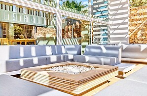 Leonardo Boutique Mallorca Port Portals - Adults Only