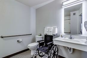 Motel 6 Saskatoon, SK