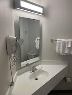 Motel 6 Saskatoon, SK