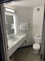 Motel 6 Saskatoon, SK