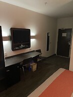 Motel 6 Saskatoon, SK