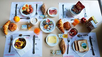 Ibis Styles Charleroi Airport Aero44