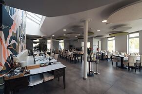 Ibis Styles Charleroi Airport Aero44