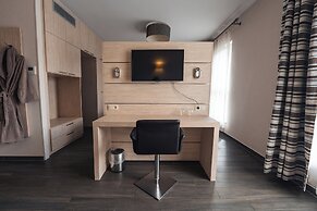 Ibis Styles Charleroi Airport Aero44