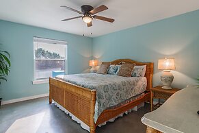 Executive Keys Condominiums on the Beach