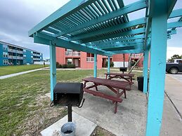 Executive Keys Condominiums on the Beach