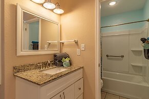 Executive Keys Condominiums on the Beach