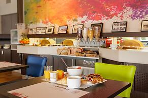 Brit Hotel Confort CAMBRAI