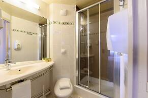 Brit Hotel Confort CAMBRAI