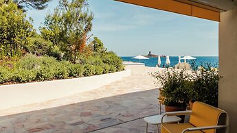 Les Roches Rouges, a Beaumier hotel