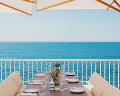 Les Roches Rouges, a Beaumier hotel