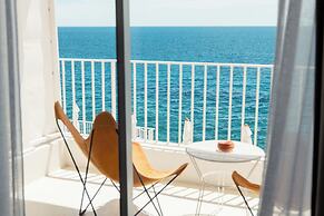 Les Roches Rouges, a Beaumier hotel