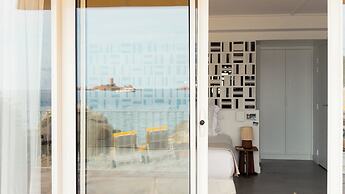 Les Roches Rouges, a Beaumier hotel