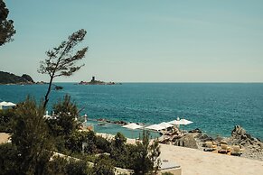 Les Roches Rouges, a Beaumier hotel