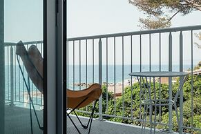 Les Roches Rouges, a Beaumier hotel