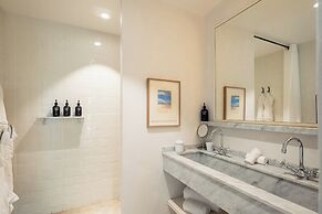 Les Roches Rouges, a Beaumier hotel