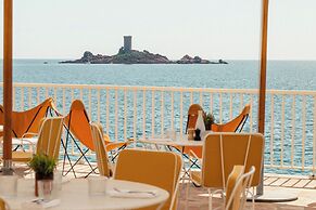 Les Roches Rouges, a Beaumier hotel