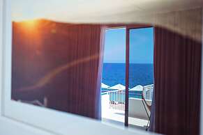 Les Roches Rouges, a Beaumier hotel