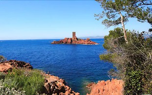 Les Roches Rouges, a Beaumier hotel