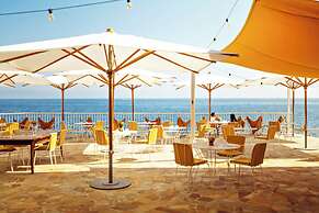 Les Roches Rouges, a Beaumier hotel